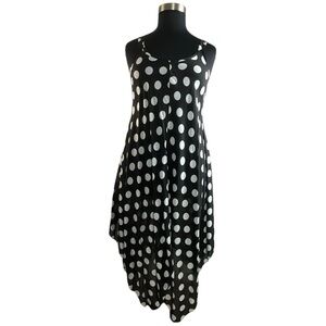 Simply Couture Polka Dot Sleeveless Handkerchief Hem Dress - in Black and White